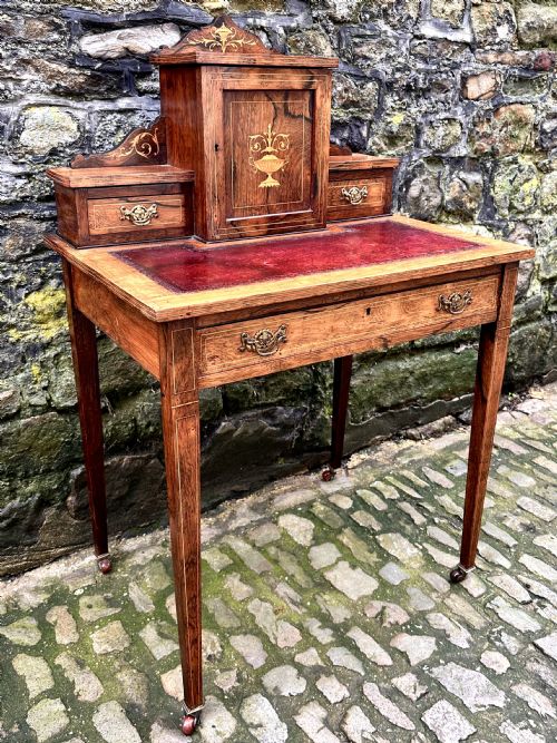A LATE VICTORIAN ROSEWOOD BONHEUR DU JOUR - ADDITIONAL PHOTO 3
