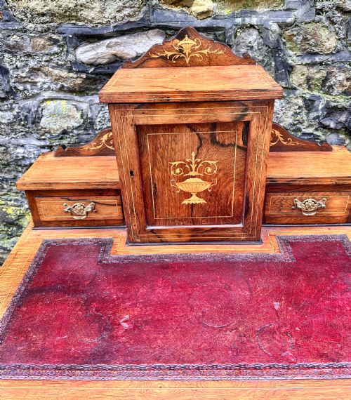 A LATE VICTORIAN ROSEWOOD BONHEUR DU JOUR - ADDITIONAL PHOTO 4