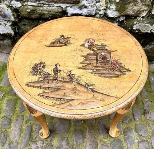 AN EARLY 20TH CENTURY CHINOISERIE COFFEE TABLE - ADDITIONAL PHOTO 1