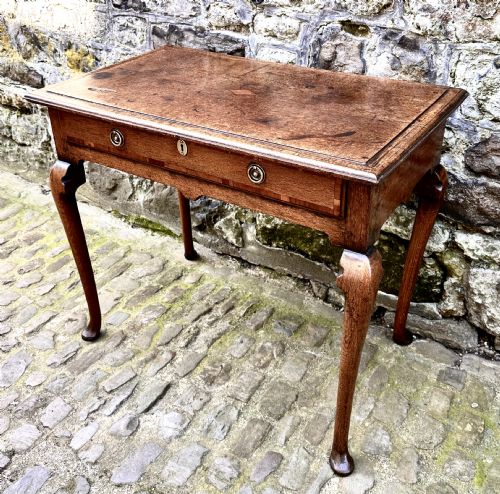 A GEORGIAN OAK SIDE TABLE - ADDITIONAL PHOTO 1