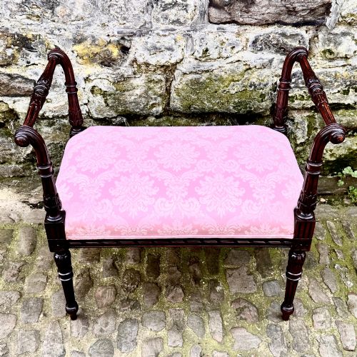 A LATE 19TH CENTURY MAHOGANY WINDOW SEAT - ADDITIONAL PHOTO 1