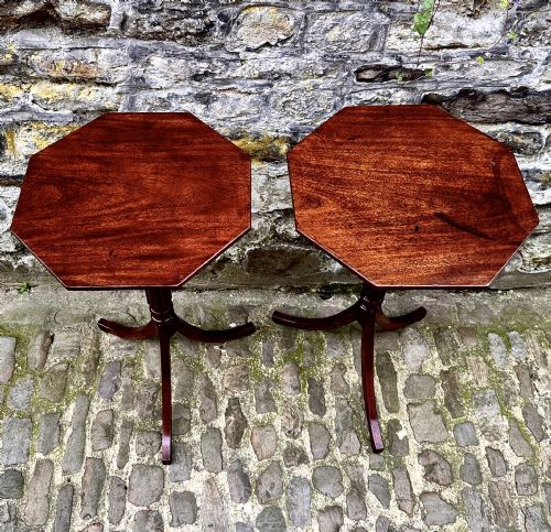 A PAIR OF REGENCY MAHOGANY LAMP TABLES - ADDITIONAL PHOTO 4