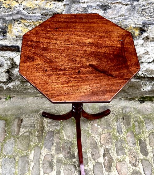 A PAIR OF REGENCY MAHOGANY LAMP TABLES - ADDITIONAL PHOTO 8