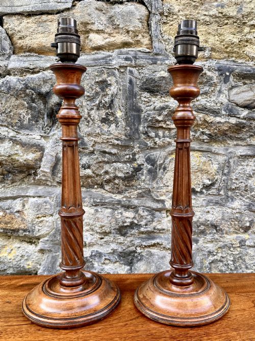 A PAIR OF EARLY 20TH CENTURY MAHOGANY BEDSIDE TABLE LAMPS - ADDITIONAL PHOTO 5