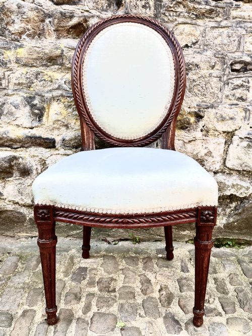 A SET OF FOUR GEORGE III MAHOGANY DINING CHAIRS - ADDITIONAL PHOTO 2