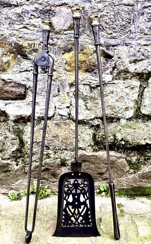 A SET OF EARLY 19TH CENTURY STEEL FIRE IRONS - ADDITIONAL PHOTO 4
