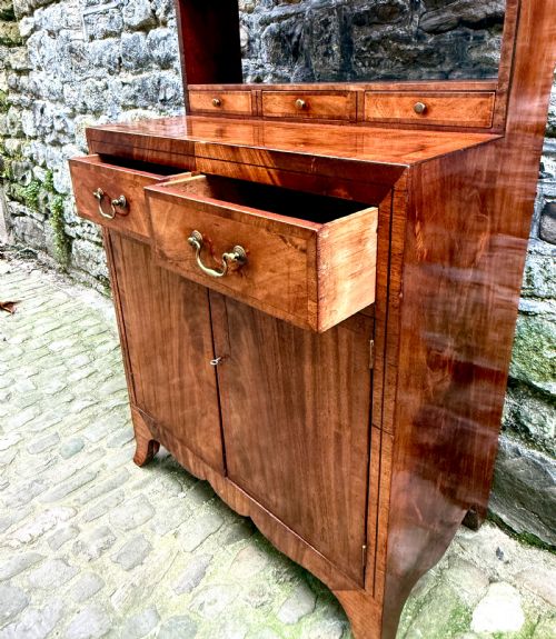 A GEORGE III MAHOGANY CHIFFONIER - ADDITIONAL PHOTO 3