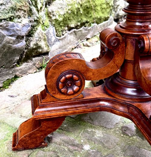A MID VICTORIAN WALNUT CENTRE TABLE - ADDITIONAL PHOTO 7