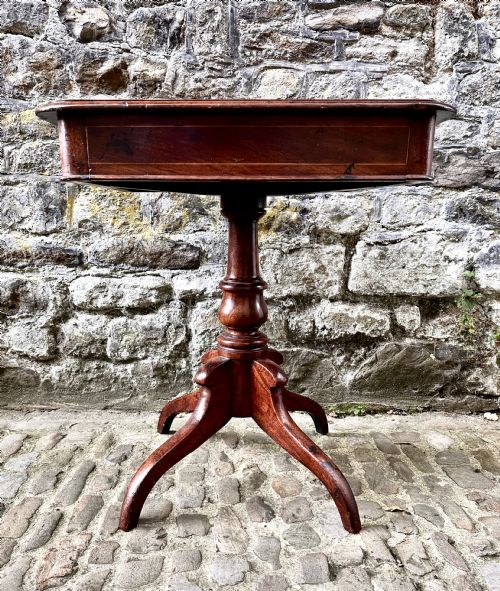 A REGENCY BIRCHWOOD LAMP TABLE - ADDITIONAL PHOTO 3