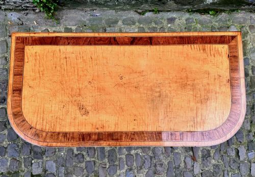 A FINE GEORGE III SATINWOOD CARD TABLE - ADDITIONAL PHOTO 5