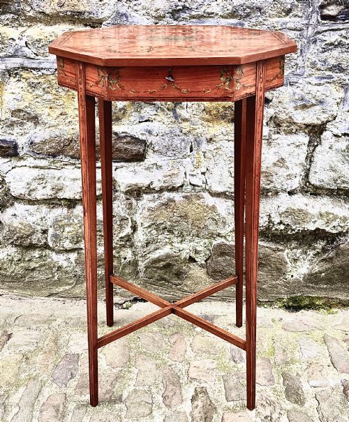 AN EDWARDIAN SATINWOOD WORK TABLE - ADDITIONAL PHOTO 1