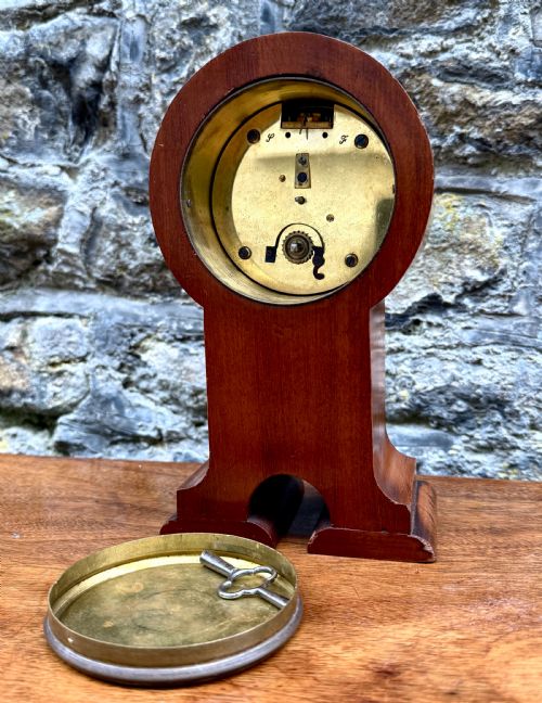 AN ART NOUVEAU MANTEL CLOCK - ADDITIONAL PHOTO 2