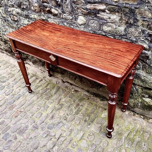 AN EARLY VICTORIAN MAHOGANY CONSOLE TABLE - ADDITIONAL PHOTO 3
