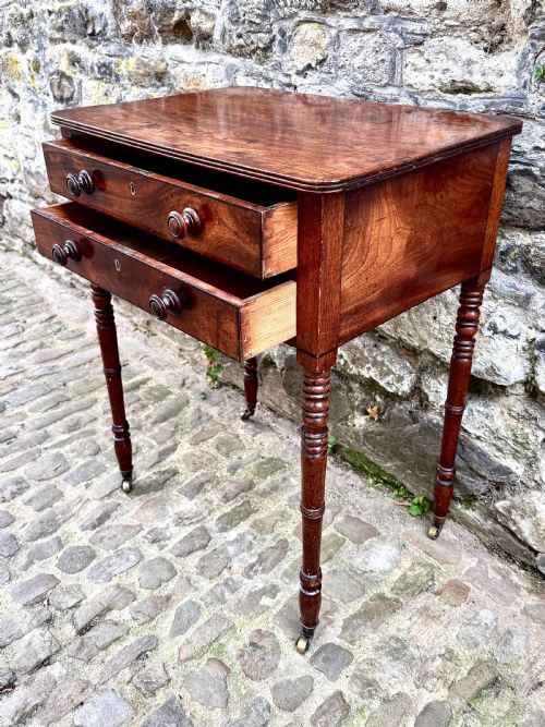 A REGENCY MAHOGANY SIDE TABLE - ADDITIONAL PHOTO 3