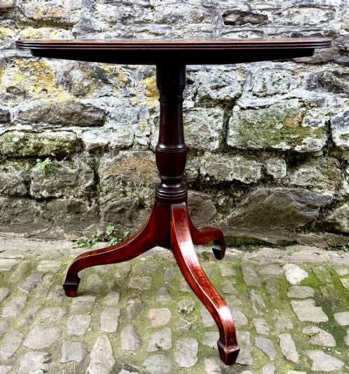 A REGENCY MAHOGANY TRIPOD SIDE TABLE - ADDITIONAL PHOTO 1
