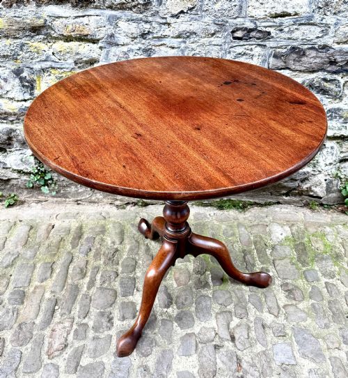 A GEORGE III MAHOGANY TRIPOD TABLE - ADDITIONAL PHOTO 4
