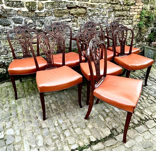 A SET OF EIGHT HEPPLEWHITE DESIGN MAHOGANY DINING CHAIRS - ADDITIONAL PHOTO 2