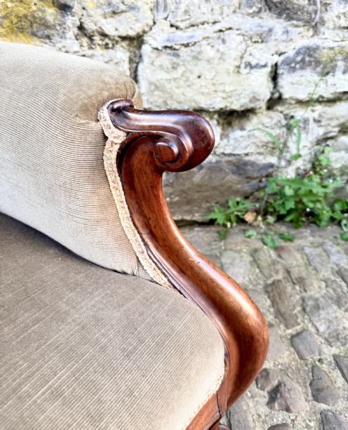 AN EARLY VICTORIAN WALNUT ARMCHAIR - ADDITIONAL PHOTO 6