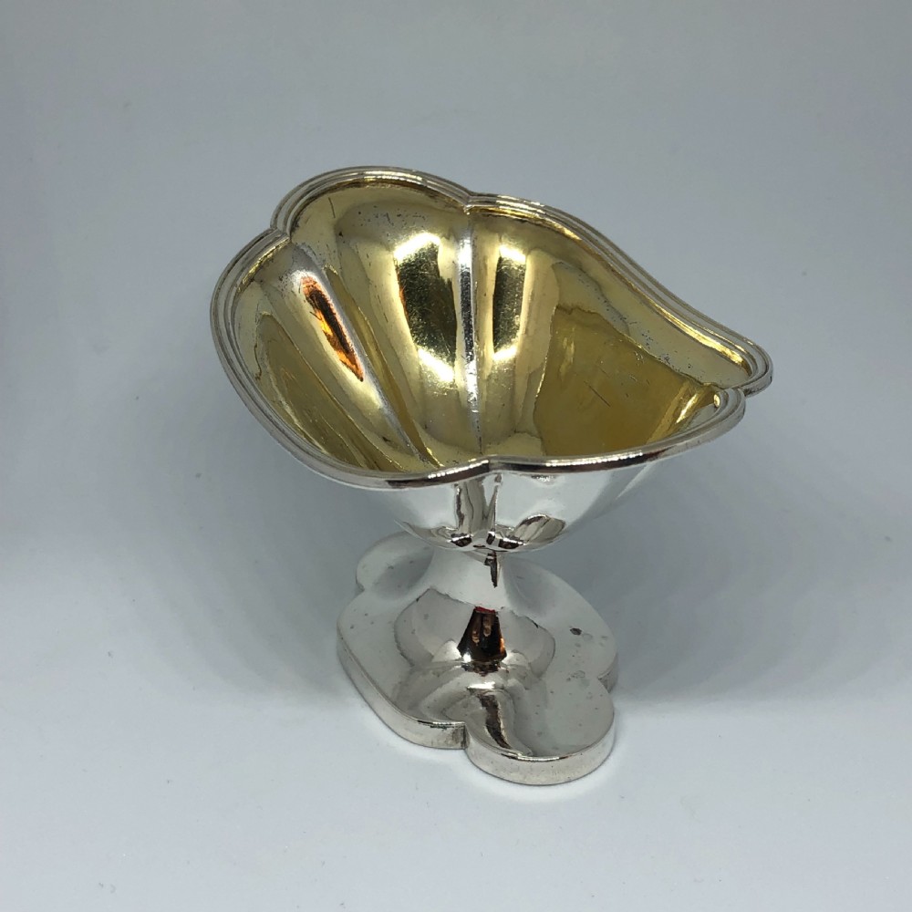 George III silver salt cellar  View VI