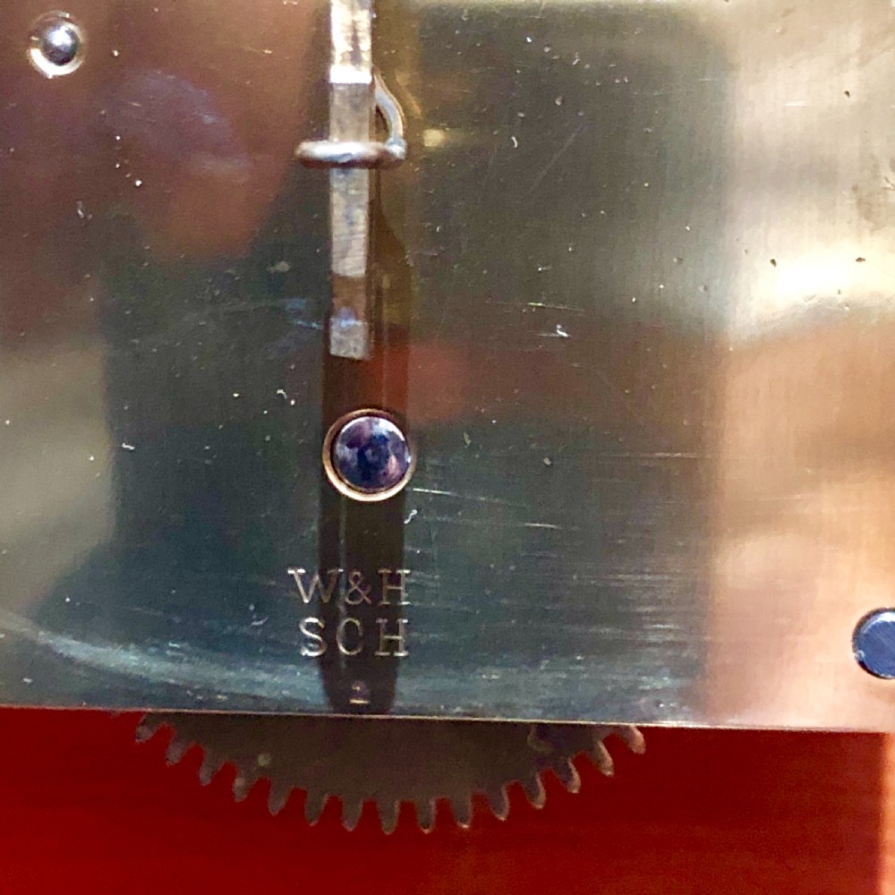 An early 20th century mahogany mantel clock  View VI