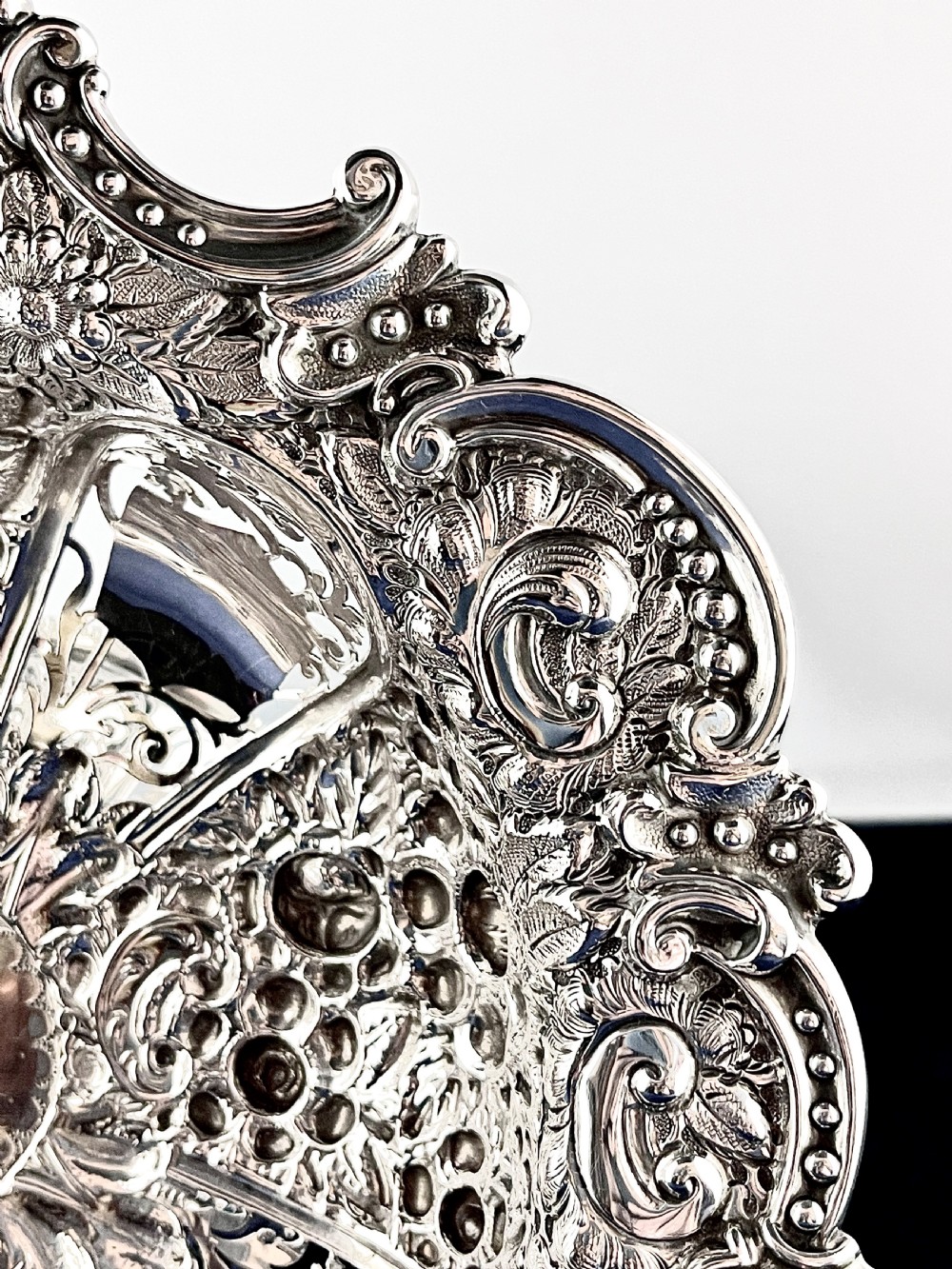 A fine late Victorian silver tazza  View VIII