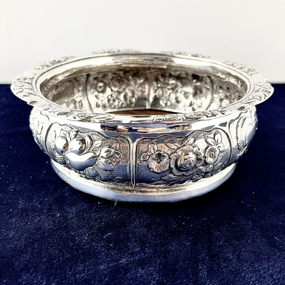 A William IV silver magnum wine coaster View III