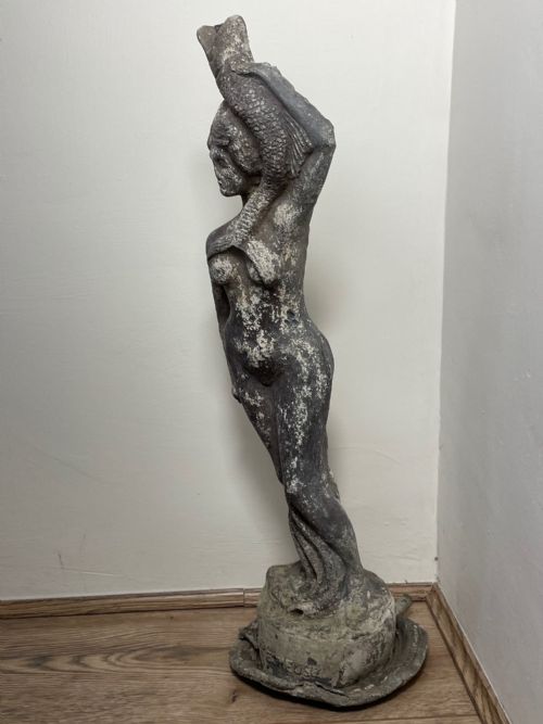 19TH CENTURY FRENCH GARDEN FOUNTAIN SPOUT LEAD LADY THE FISHERWOMAN - ADDITIONAL PHOTO 13