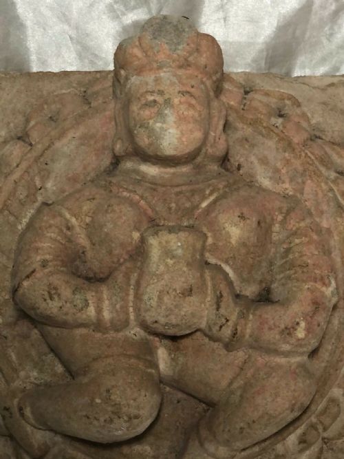 18TH CENTURY FRENCH CARVED STONE KING CORBEL TAVERN BEER SCULPTURE - ADDITIONAL PHOTO 5