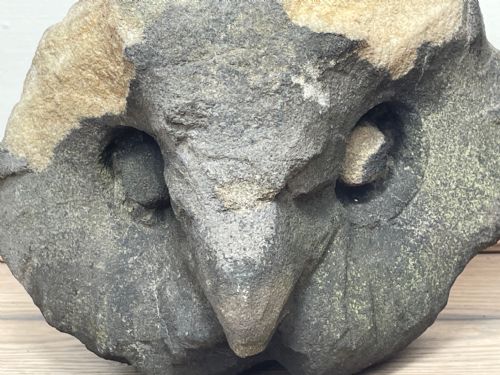 PAIR 18TH CENTURY CARVED PRIMITIVE STONE OWL HEAD CORBEL SCULPTURES - ADDITIONAL PHOTO 3