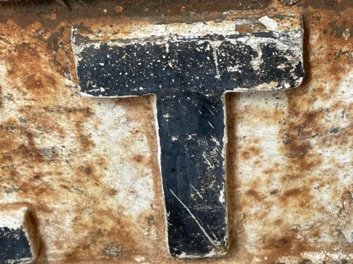 19TH CENTURY ARCHITECTURAL CAST IRON LONDON ROAD SIGN NEW STREET - ADDITIONAL PHOTO 16