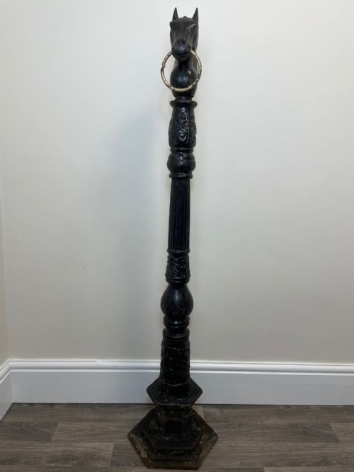 IRISH VICTORIAN CAST IRON STABLE YARD HORSE TETHERING HITCHING POST - ADDITIONAL PHOTO 2