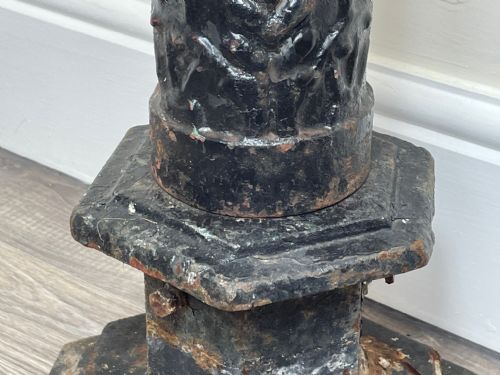 IRISH VICTORIAN CAST IRON STABLE YARD HORSE TETHERING HITCHING POST - ADDITIONAL PHOTO 4