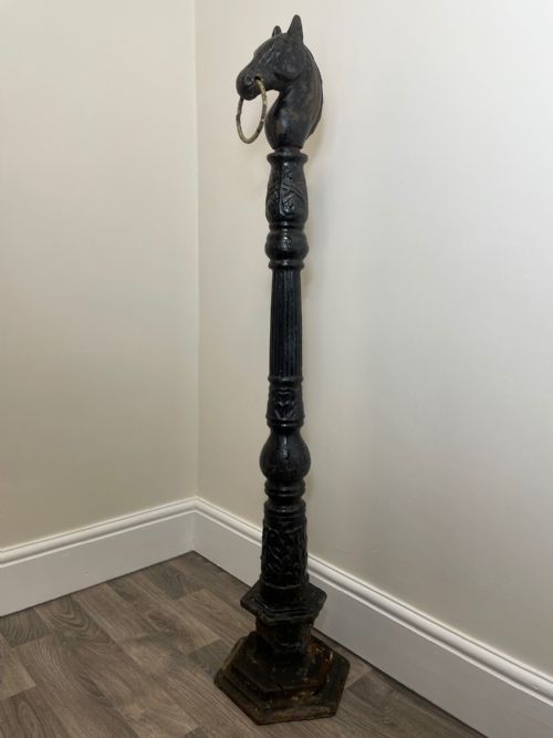 IRISH VICTORIAN CAST IRON STABLE YARD HORSE TETHERING HITCHING POST - ADDITIONAL PHOTO 5