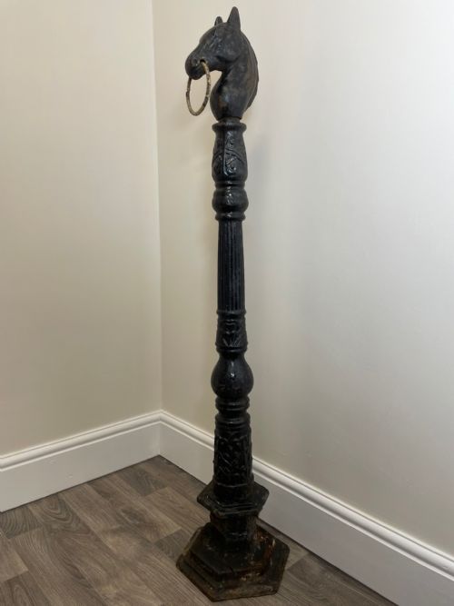 IRISH VICTORIAN CAST IRON STABLE YARD HORSE TETHERING HITCHING POST - ADDITIONAL PHOTO 6