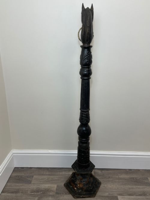 IRISH VICTORIAN CAST IRON STABLE YARD HORSE TETHERING HITCHING POST - ADDITIONAL PHOTO 19