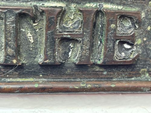 ARCHITECTURAL BRONZE GARDEN PLAQUE SIGN PLEASE CLOSE THE GATE - ADDITIONAL PHOTO 8
