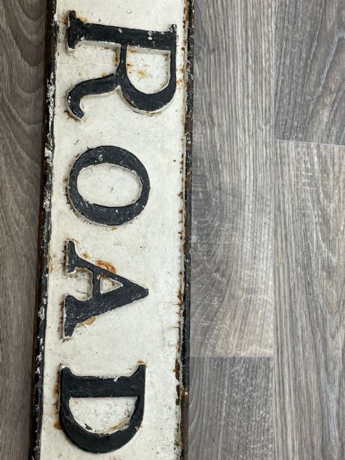 LARGE VICTORIAN ARCHITECTURAL CAST IRON CAMBRIDGE RADEGUND ROAD SIGN - ADDITIONAL PHOTO 6
