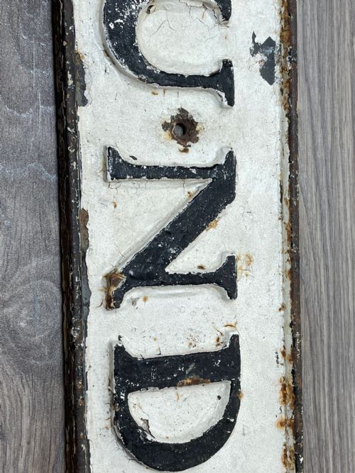 LARGE VICTORIAN ARCHITECTURAL CAST IRON CAMBRIDGE RADEGUND ROAD SIGN - ADDITIONAL PHOTO 8