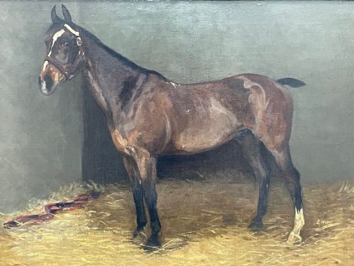ANTIQUE OIL PAINTING HORSE BAY HUNTER IN STABLE SIGNED EVELYN HARKE - ADDITIONAL PHOTO 4