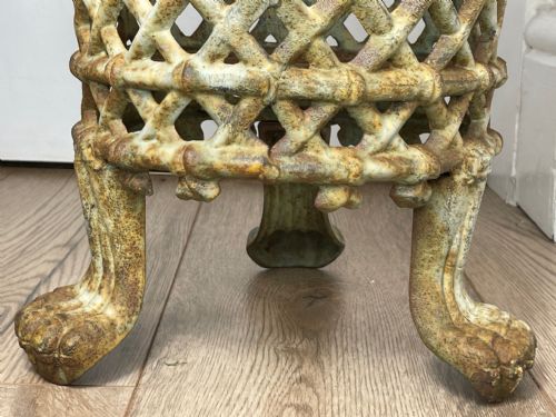 PAIR EDWARDIAN GARDEN CAST IRON LATTICE PLANTERS ON LION PAW FEET - ADDITIONAL PHOTO 17