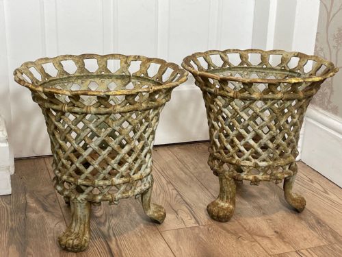 PAIR EDWARDIAN GARDEN CAST IRON LATTICE PLANTERS ON LION PAW FEET - ADDITIONAL PHOTO 22