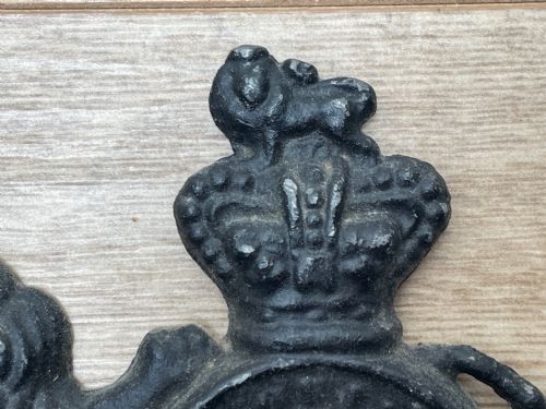VICTORIAN LEAD BRITISH ROYAL COAT ARMS LION UNICORN WALL PLAQUE - ADDITIONAL PHOTO 7