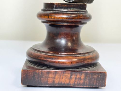 FRENCH 19TH CENTURY ANTIQUE BRONZE BUST OF LOUIS XIV - ADDITIONAL PHOTO 4