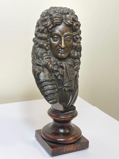 FRENCH 19TH CENTURY ANTIQUE BRONZE BUST OF LOUIS XIV - ADDITIONAL PHOTO 12