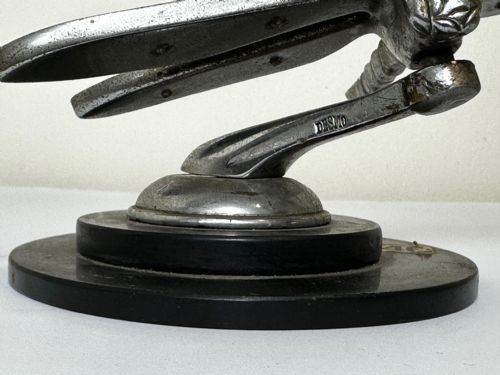 BRITISH SMALL ART DECO DESMO DRAGONFLY CAR MASCOT - ADDITIONAL PHOTO 2