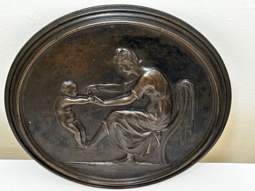 19TH CENTURY COALBROOKDALE BRONZE PLAQUE MOTHER HOLDING HER CHILD - ADDITIONAL PHOTO 6