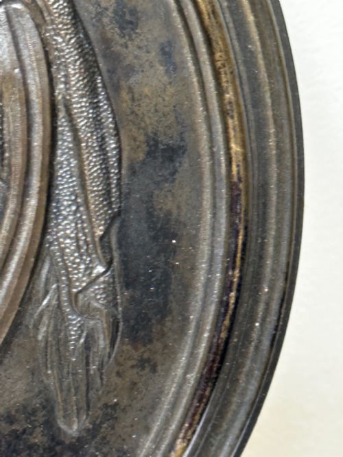 19TH CENTURY COALBROOKDALE BRONZE PLAQUE MOTHER HOLDING HER CHILD - ADDITIONAL PHOTO 16
