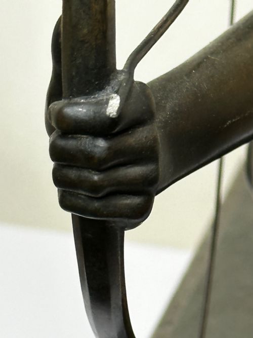 BRONZE SCULPTURE DIANA GODDESS HOLDING BOW ARROW SIGNED R HENN - ADDITIONAL PHOTO 6
