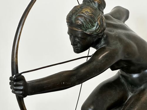 BRONZE SCULPTURE DIANA GODDESS HOLDING BOW ARROW SIGNED R HENN - ADDITIONAL PHOTO 11