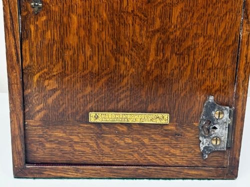 19TH CENTURY PUGIN DESIGN PRIVATE CHAPEL TIGER OAK LETTER BOX WITH KEY - ADDITIONAL PHOTO 8